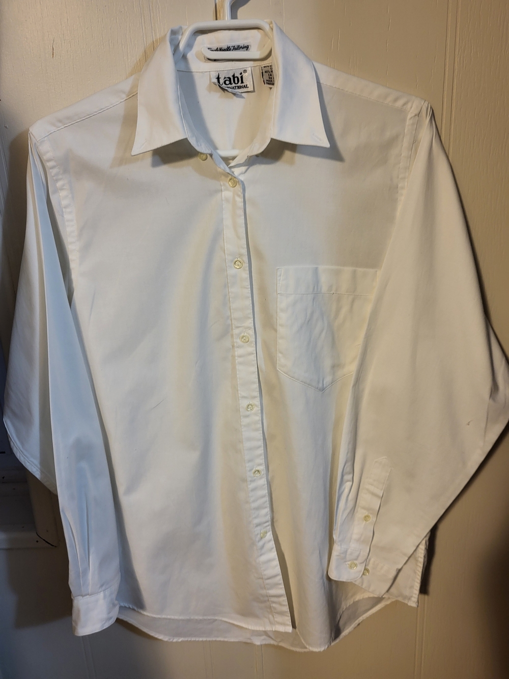Tabi Women's White Button-Down Shirt - Classic Collared Top Sz 12